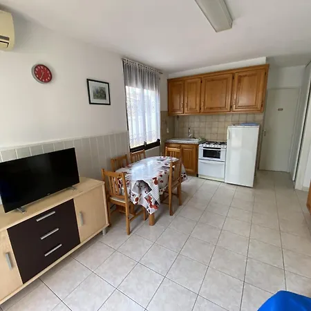 3 Pieces Avec Parking Et Climatisation - Fr-1-837-93 * Argelès-sur-Mer