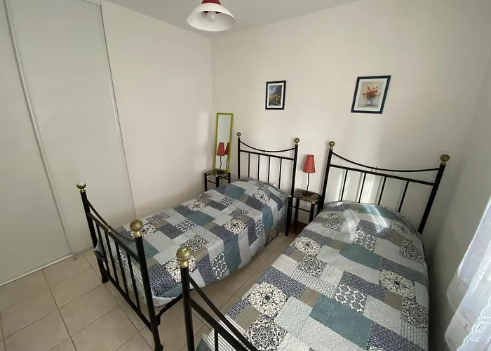 3 Pieces Avec Parking Et Climatisation - Fr-1-837-93 * Argeles-sur-Mer